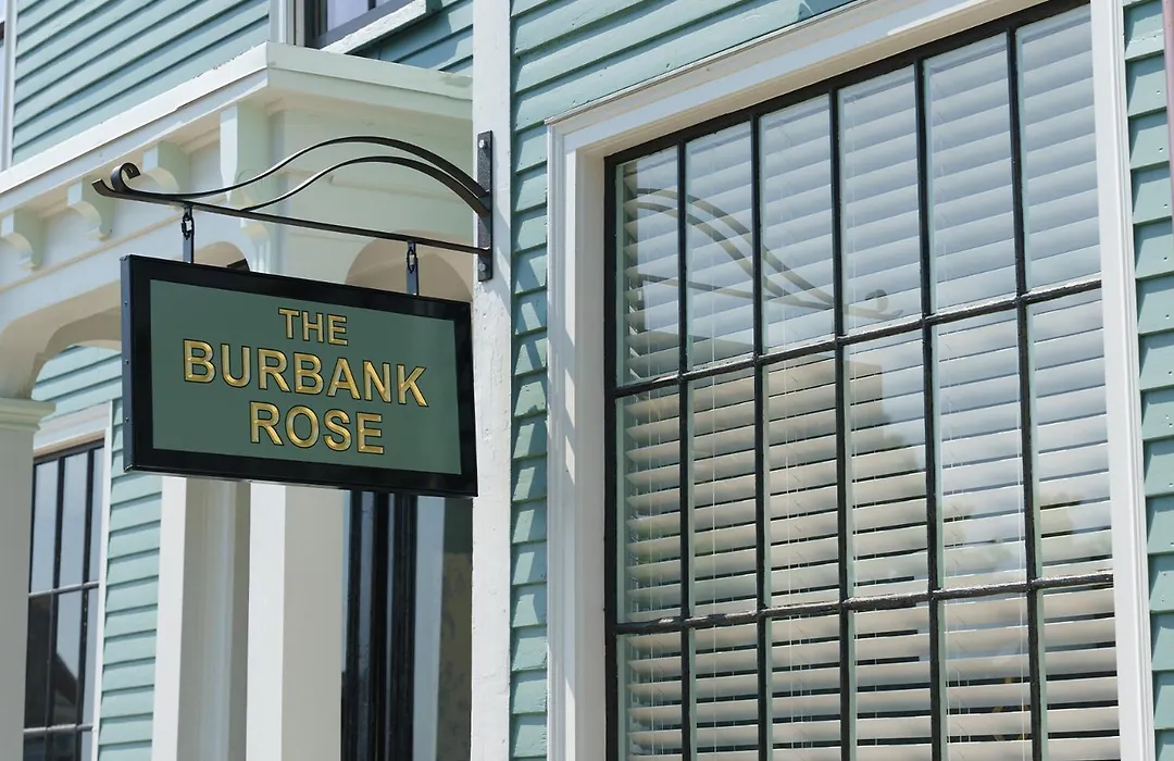 The Burbank Rose Inn-1
