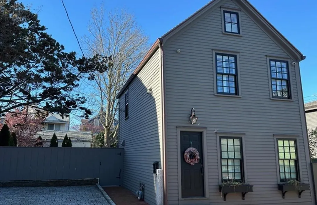 Beautifully Renovated 2 Bed 2 Bath Private Home-1