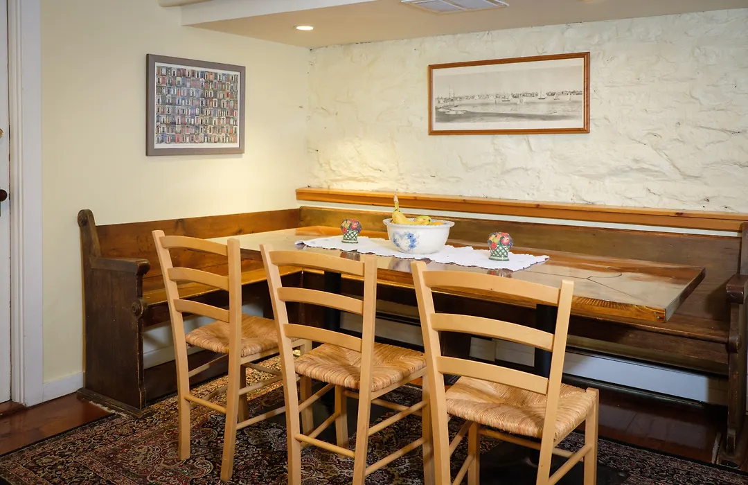 Yankee Peddler Inn-1