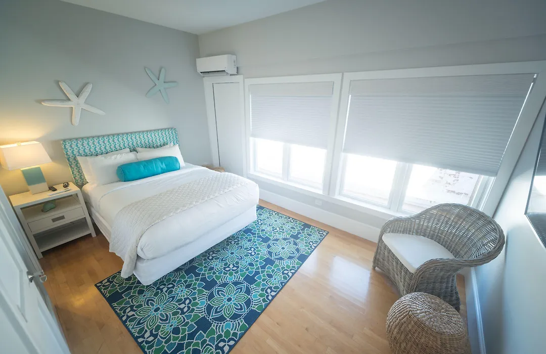 The Newport Lofts - 194 Thames Street-1