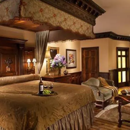 Hydrangea House Inn-3