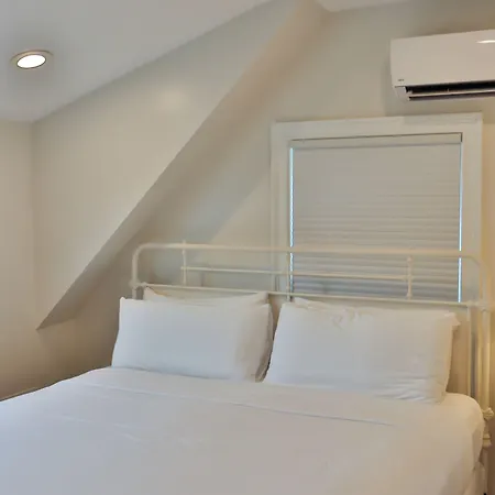 The Newport Lofts - 611 Thames Street-2