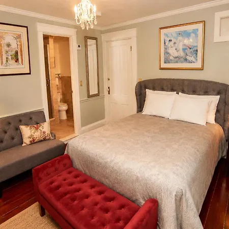 Inn On Bellevue (Adults Only)-3