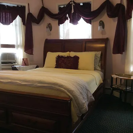 Fair Street Guest House-3